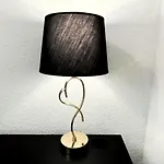 I Spacious Private In Heart Of