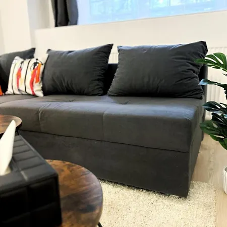 Lägenhet I Spacious Private In Heart Of