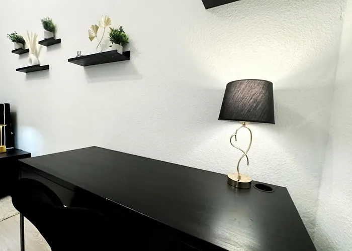 I Spacious Private In Heart Of *