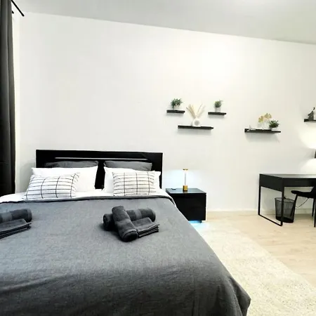 I Spacious Private In Heart Of شقة *