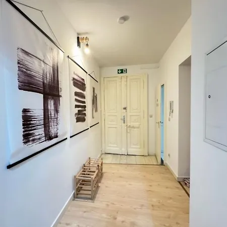 I Spacious Private In Heart Of * Berlin