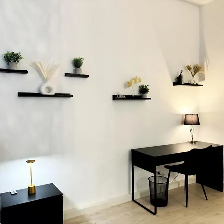 I Spacious Private In Heart Of * Berlin