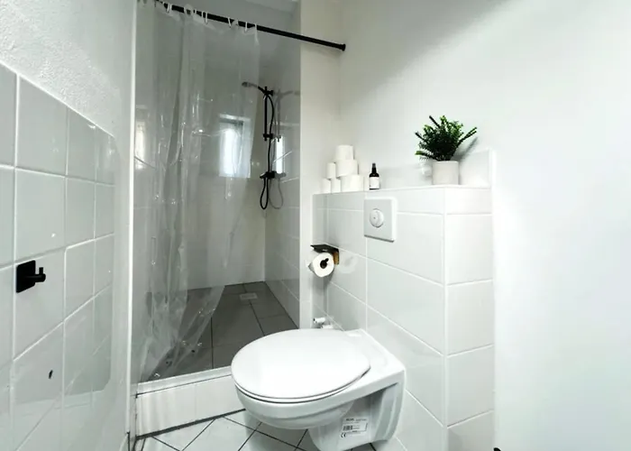 I Spacious Private In Heart Of برلين