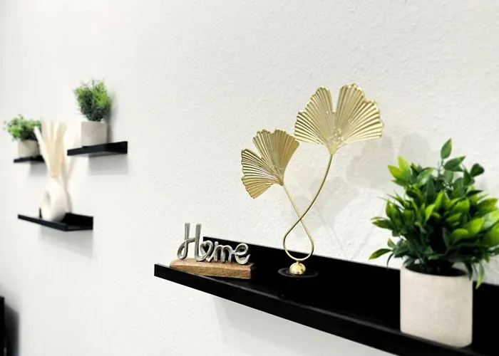 I Spacious Private In Heart Of برلين